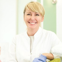 Dr Magdalena Szymańska-Bueno