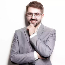 Dr n. med. Maciej Koźlik