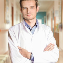 Dr Artur Kierach