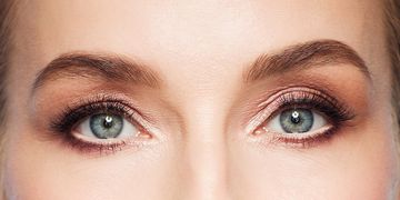 Korekcja powiek: zabieg, który przywraca spojrzeniu świeżość i harmonię