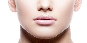 Lip lift czyli chirurgiczne modelowanie ust