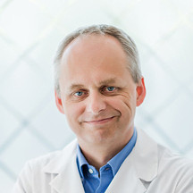 dr Marcin Nowak