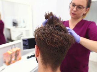 Trychologia męska - choroby skóry głowy i włosów u mężczyzn w Medical Esthetic w Warszawie